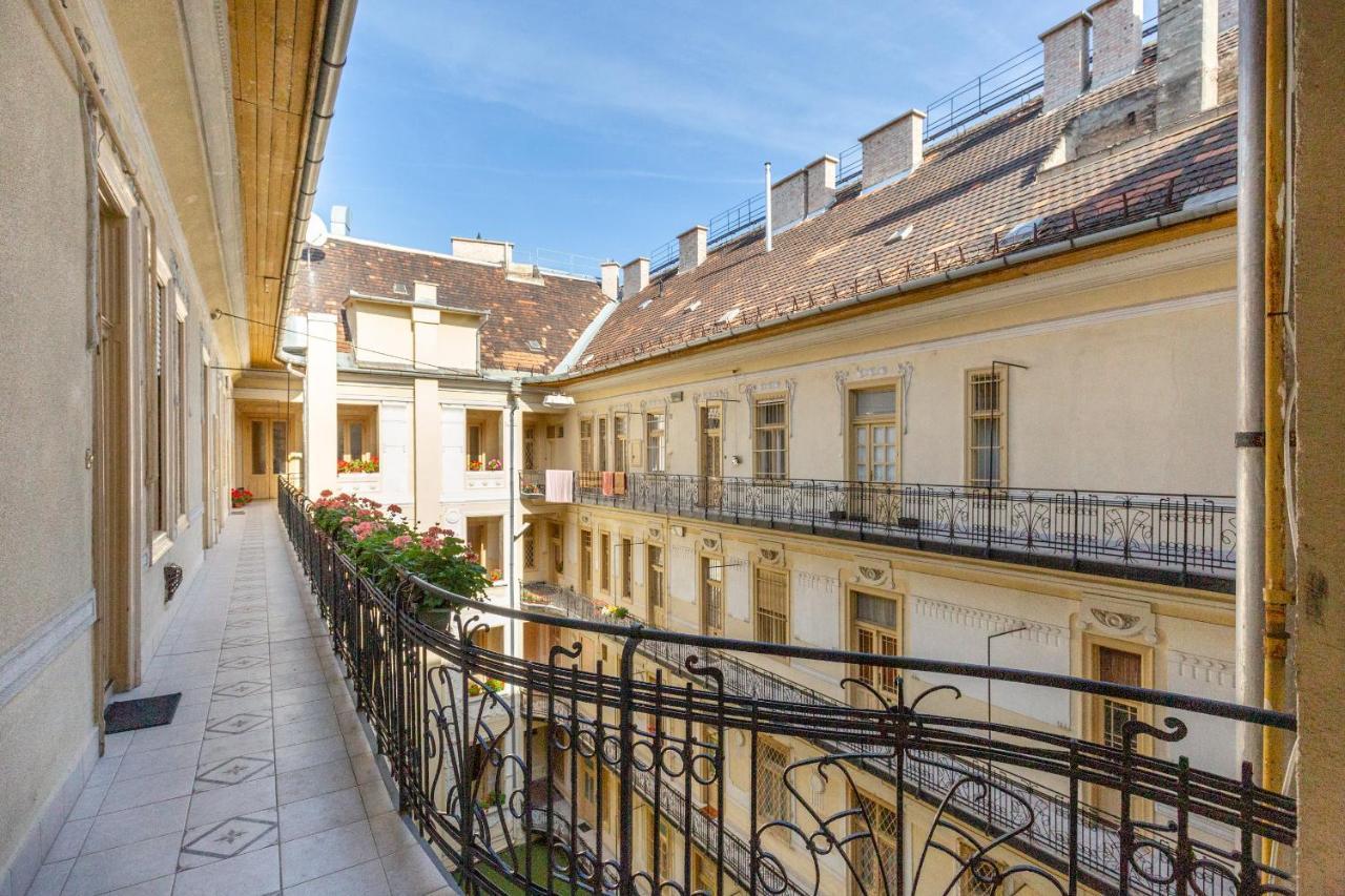 H29 Vivien Apartman Apartment Budapest Bagian luar foto